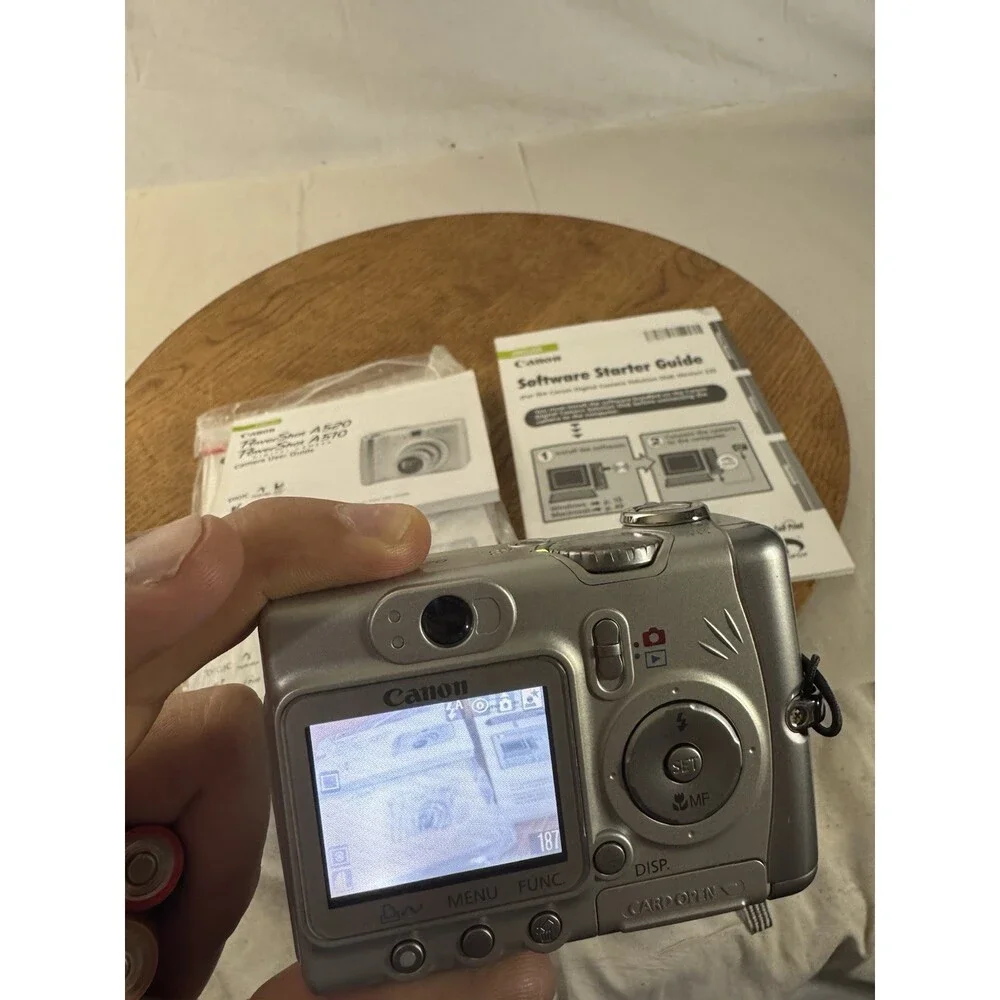Canon PowerShot A520 4MP Digital Camera Tested Box Manual SD Card Vintage